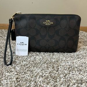 Brown Coach Wallet NEW